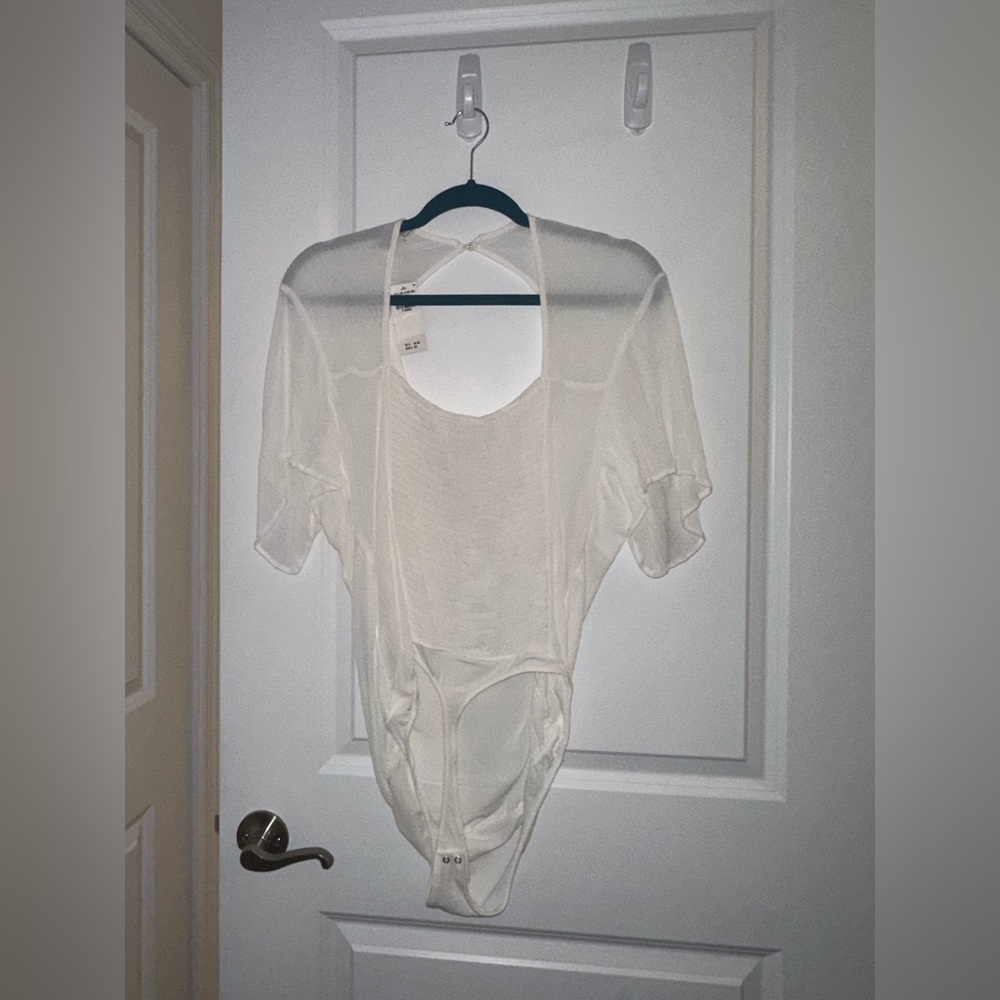 Brand New With Tags Abercrombie White BodySuit; Size XL